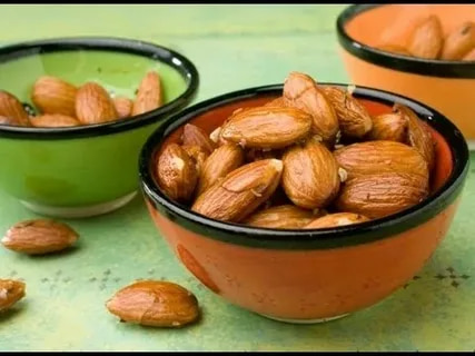 تصویر 2 از خرید جدید ترین انواع بادام درختی شیرین